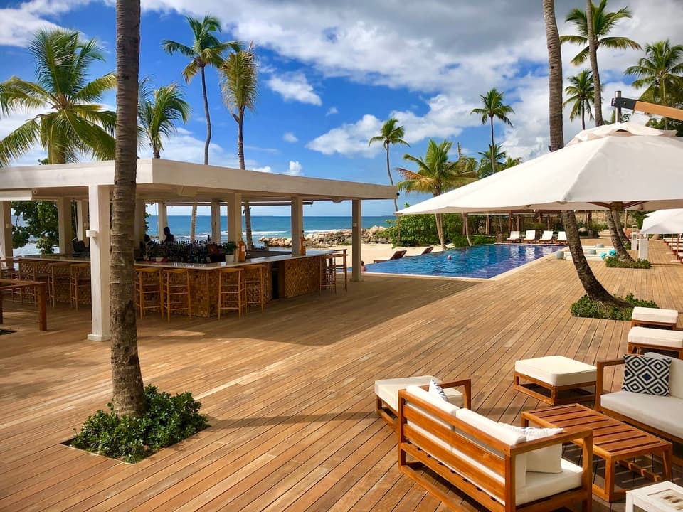 The infinity pool at Minitas Beach Club, Casa de Campo